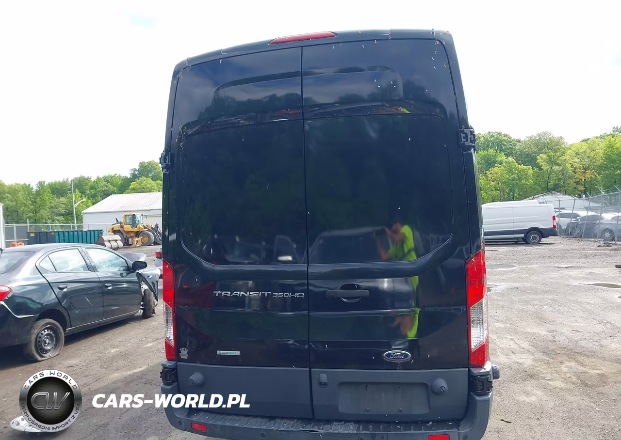 2016 Ford Transit-350 VIN:1FTBF4XG6GKB30557 - 16