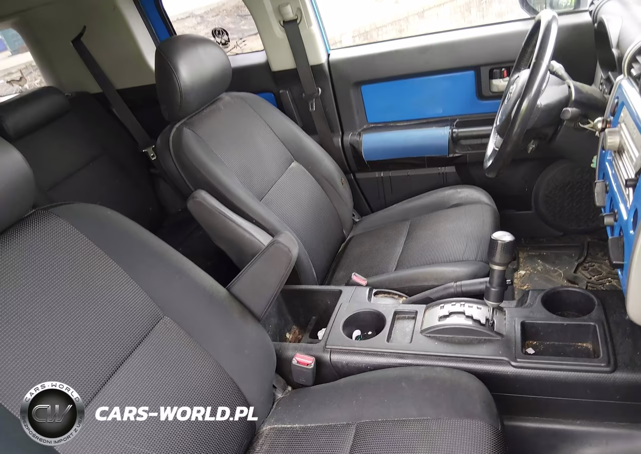 2008 Toyota Fj Cruiser VIN:JTEZU11F18K003019 - 5