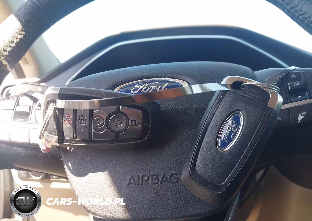 2020 Ford Escape Titanium VIN:1FMCU9J92LUA50166 - 11