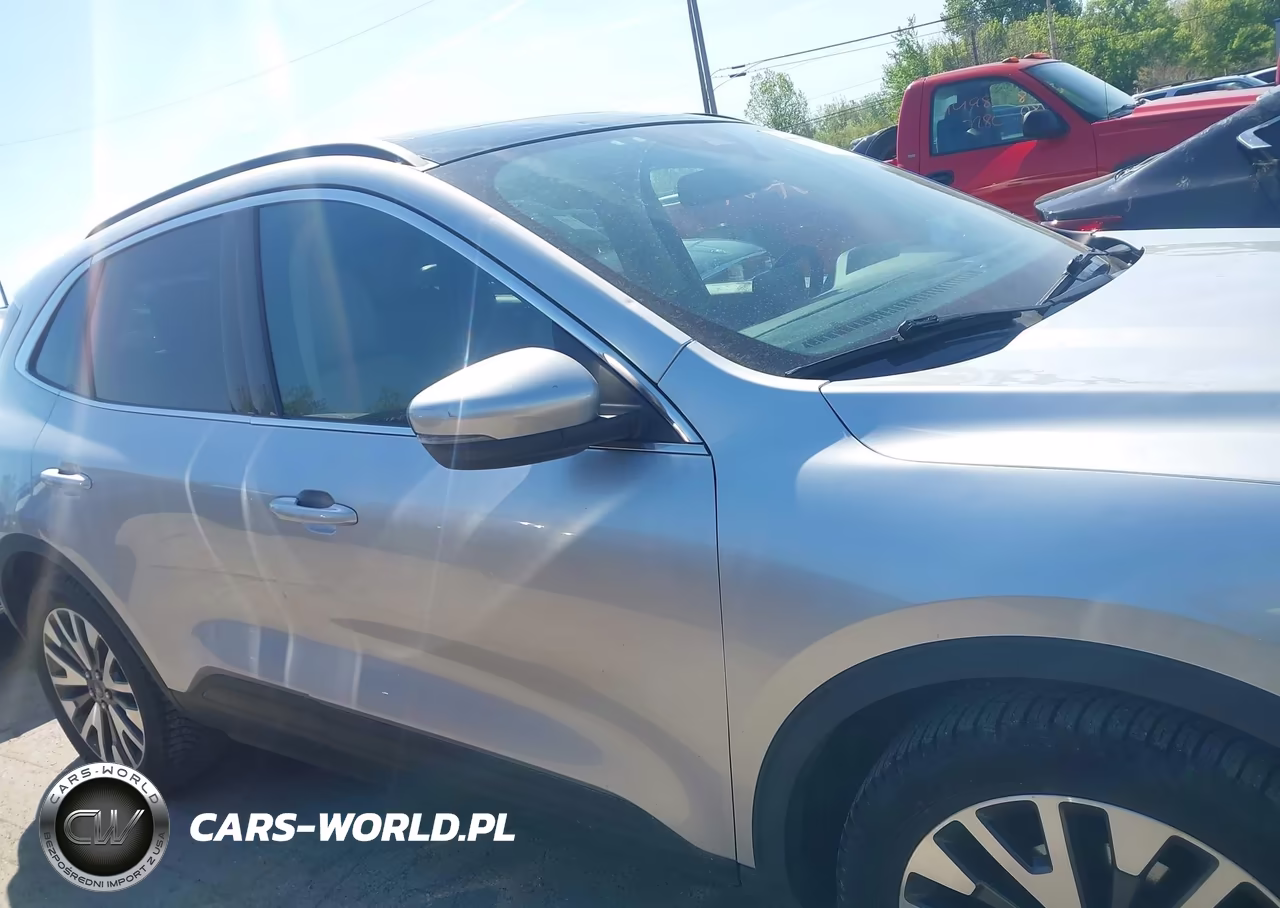 2020 Ford Escape Titanium VIN:1FMCU9J92LUA50166 - 13