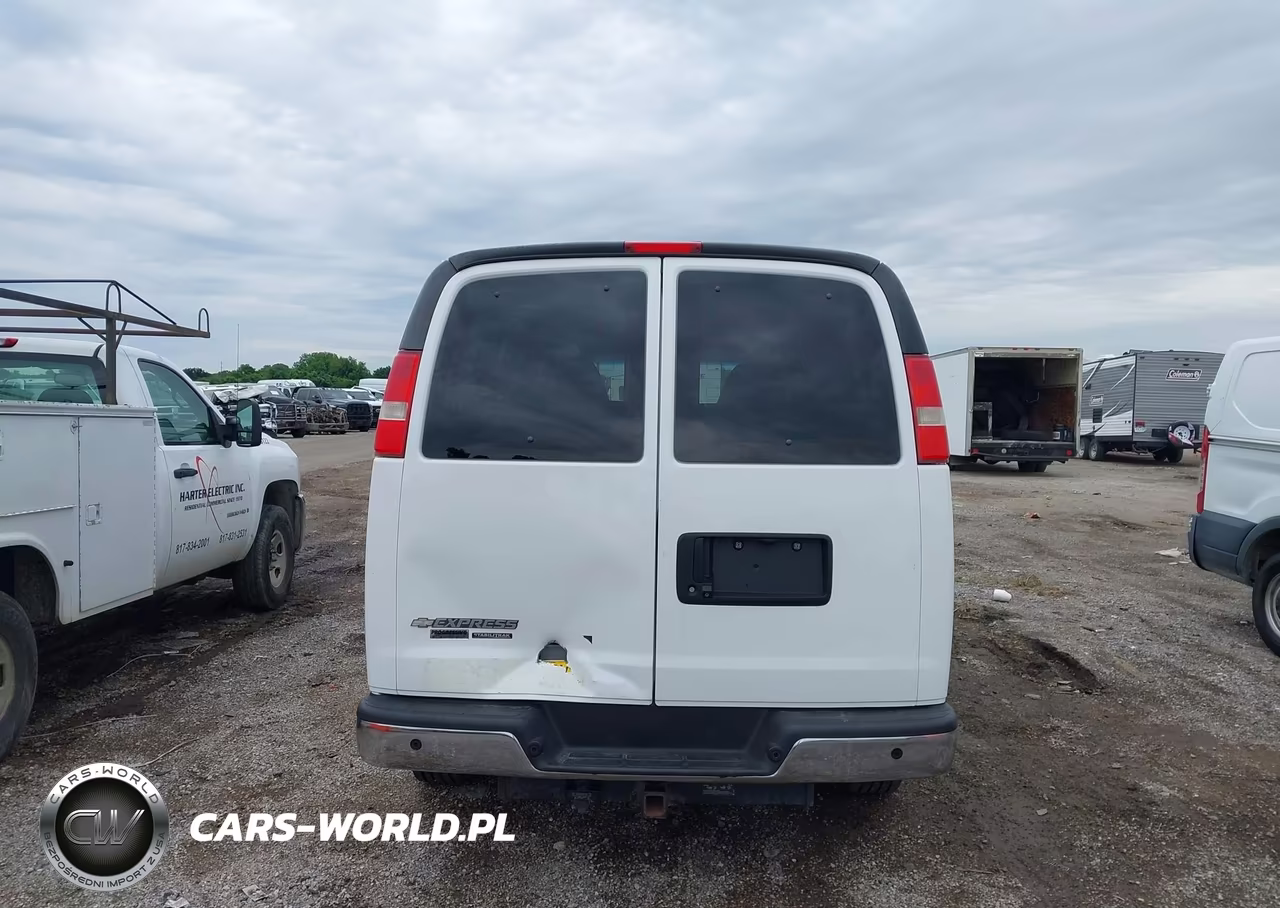 2015 Chevrolet Express 3500 Lt VIN:1GAZGYFG8F1280879 - 16