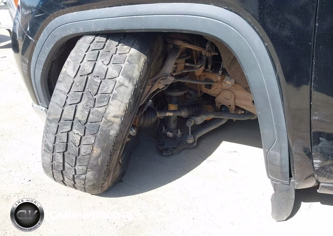 2020 GMC Sierra 1500 4Wd Short Box VIN:1GTP9AEH7LZ207994 - 18