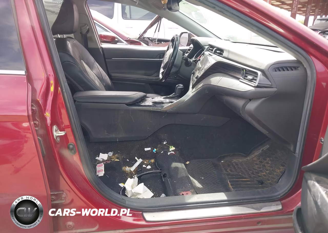 2019 Toyota Camry Xle VIN:4T1B11HK2KU822646 - 5