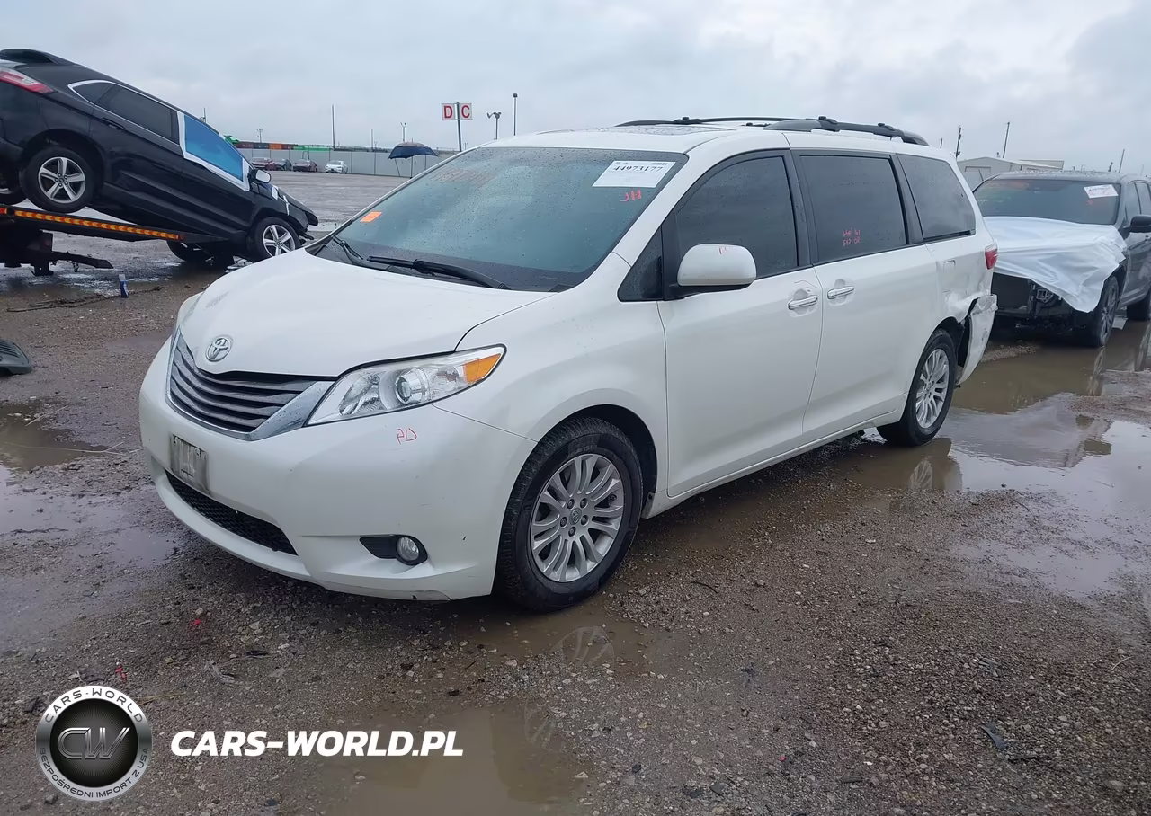 2017 Toyota Sienna Xle 8 Passenger VIN:5TDYZ3DC0HS776037 - 2