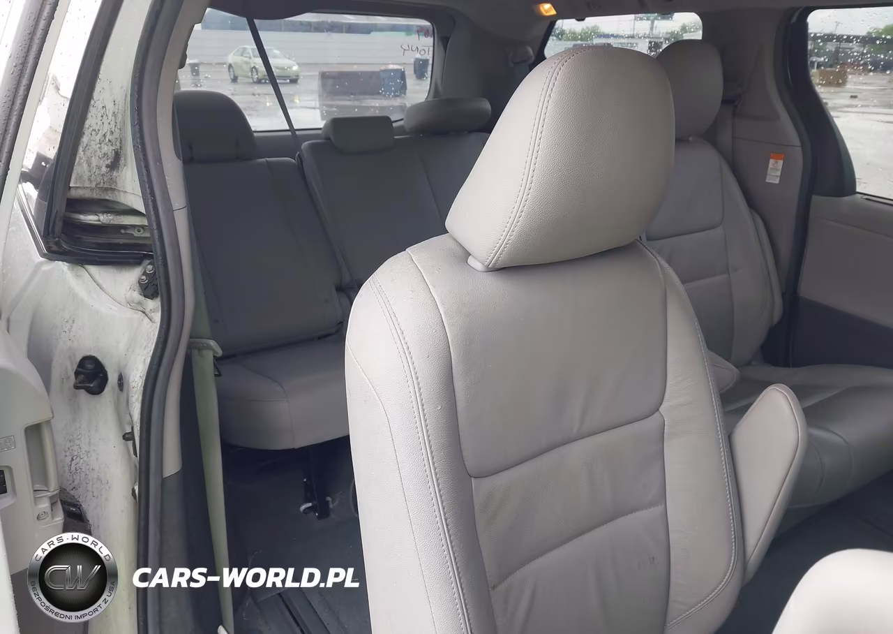 2017 Toyota Sienna Xle 8 Passenger VIN:5TDYZ3DC0HS776037 - 8
