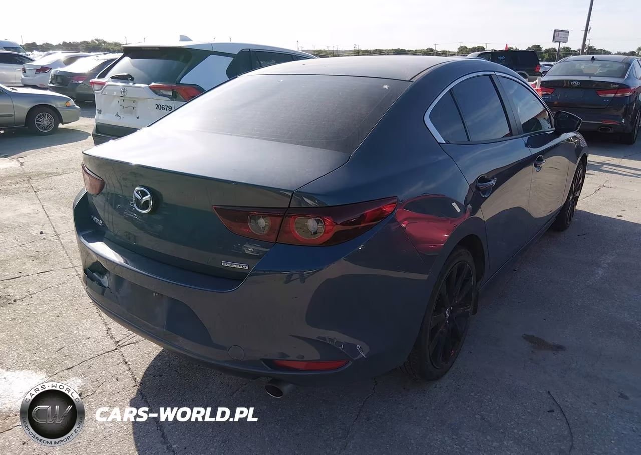 2023 Mazda Mazda3 2.5 S Carbon Edition VIN:3MZBPACM9PM353690 - 4