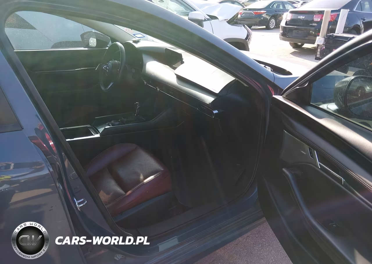 2023 Mazda Mazda3 2.5 S Carbon Edition VIN:3MZBPACM9PM353690 - 5