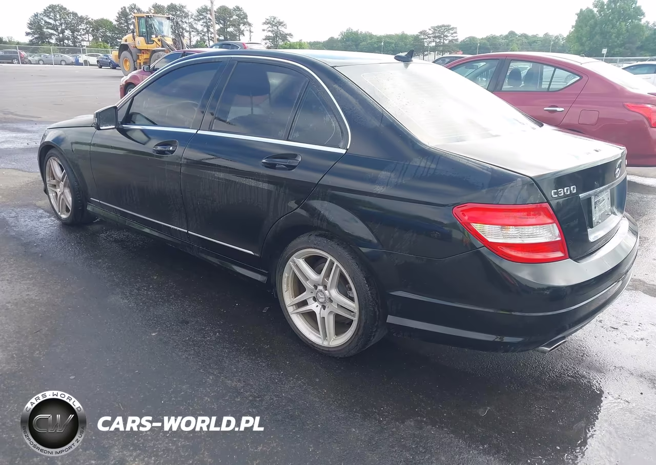 2011 Mercedes-Benz C 300 Sport 4Matic VIN:WDDGF8BB1BR150486 - 3