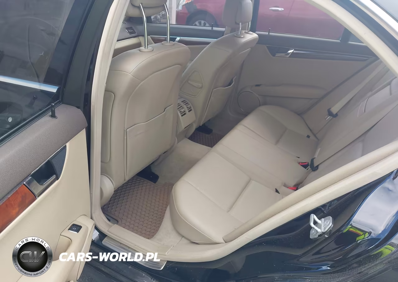2011 Mercedes-Benz C 300 Sport 4Matic VIN:WDDGF8BB1BR150486 - 8