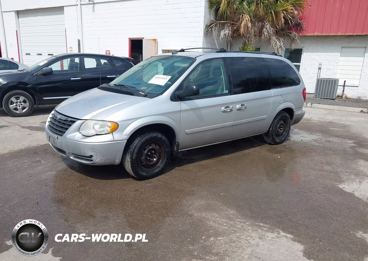 2005 Chrysler Town & Country Lx VIN:2C4GP44R95R520009 - 2