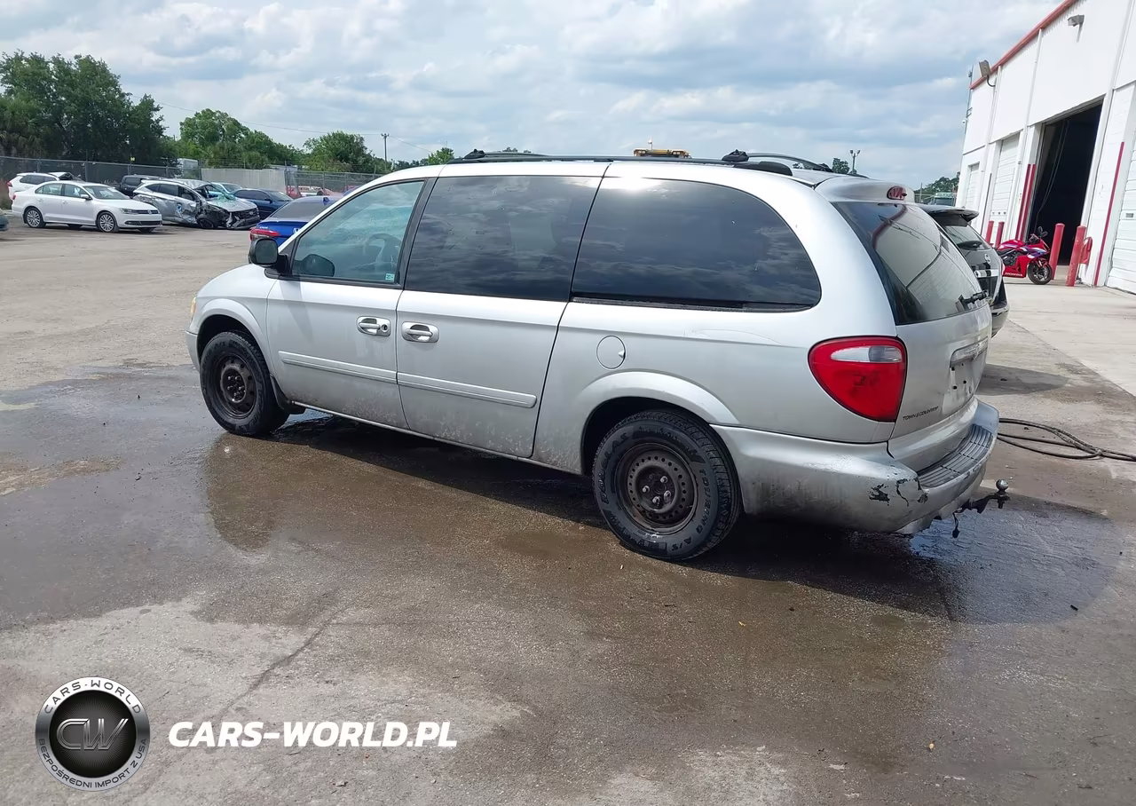 2005 Chrysler Town & Country Lx VIN:2C4GP44R95R520009 - 3