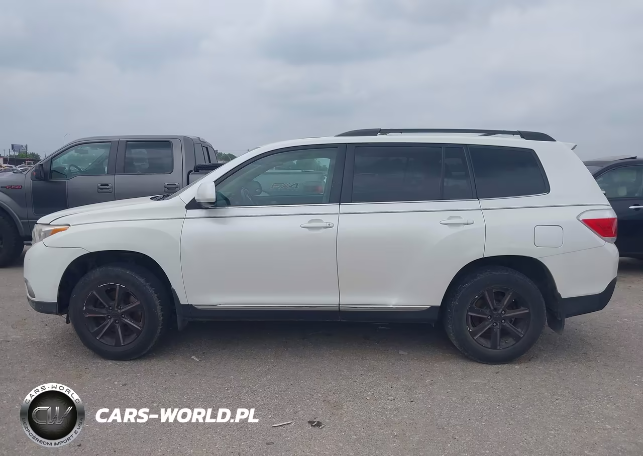 2011 Toyota Highlander Base V6 VIN:5TDBK3EH3BS076427 - 14