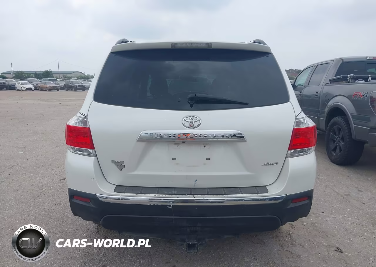 2011 Toyota Highlander Base V6 VIN:5TDBK3EH3BS076427 - 16