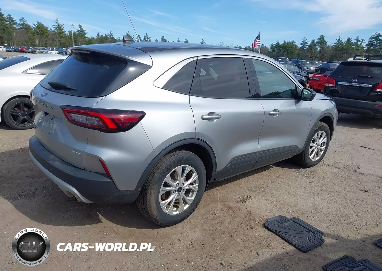 2023 Ford Escape Active VIN:1FMCU9GNXPUA11335 - 4