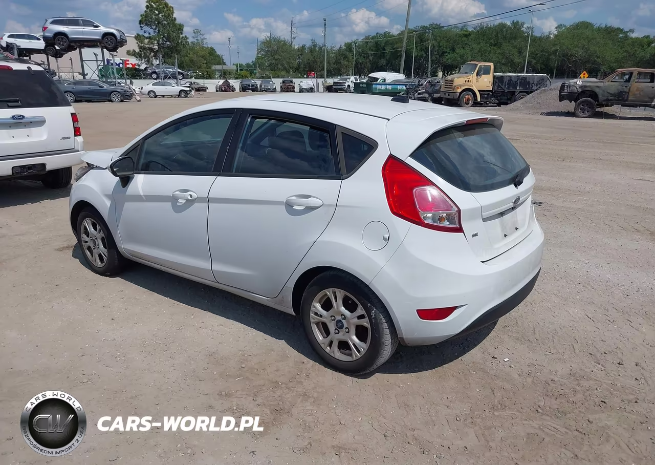 2015 Ford Fiesta Se VIN:3FADP4EJ0FM105607 - 3