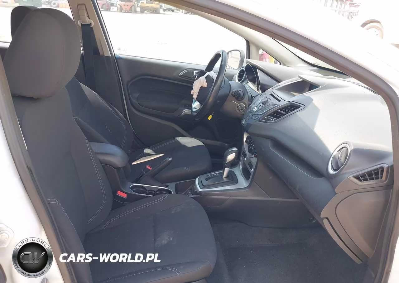 2015 Ford Fiesta Se VIN:3FADP4EJ0FM105607 - 5