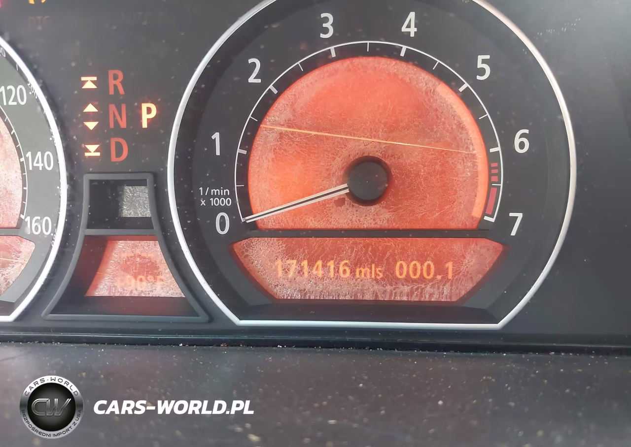 2007 BMW 750Li VIN:WBAHN83577DT65589 - 12