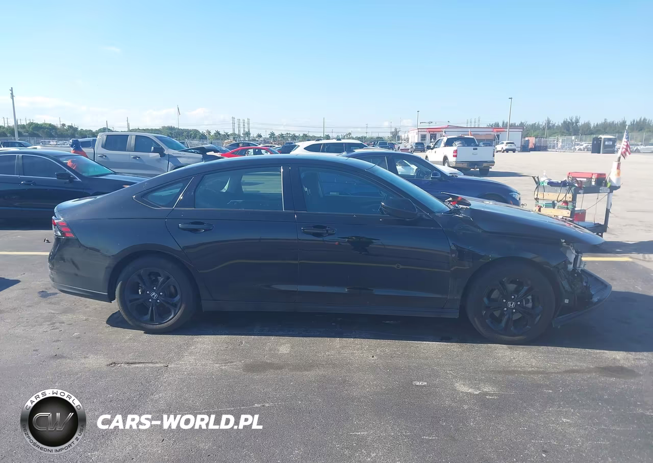 2025 Honda Accord Se VIN:1HGCY1F40SA016512 - 14