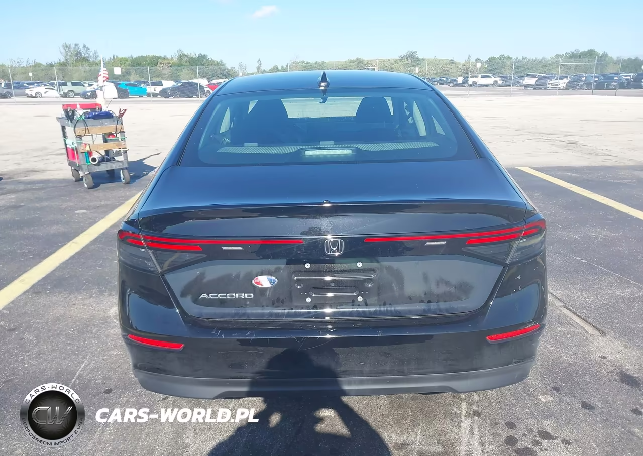 2025 Honda Accord Se VIN:1HGCY1F40SA016512 - 17