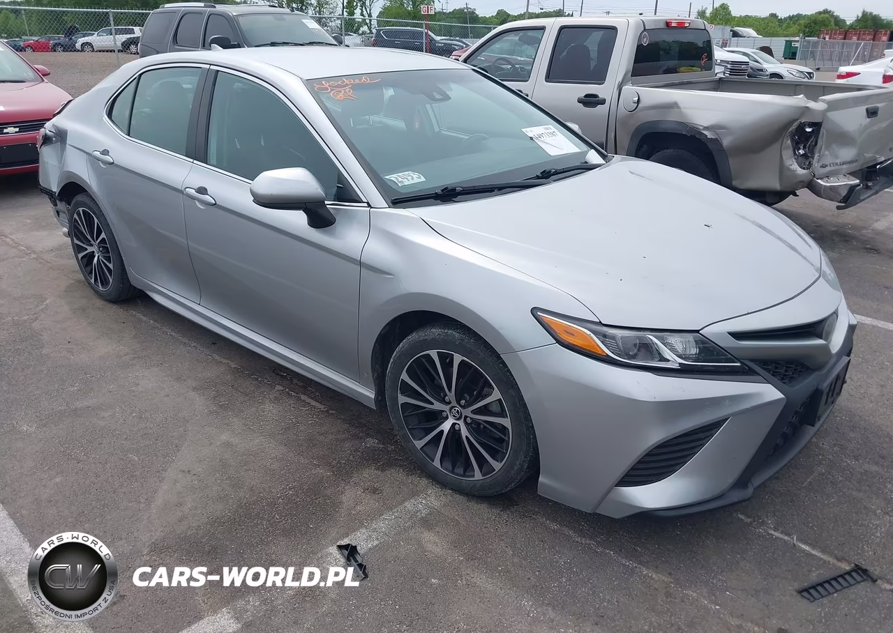 2020 Toyota Camry Se – zdjęcie 1 z 19
