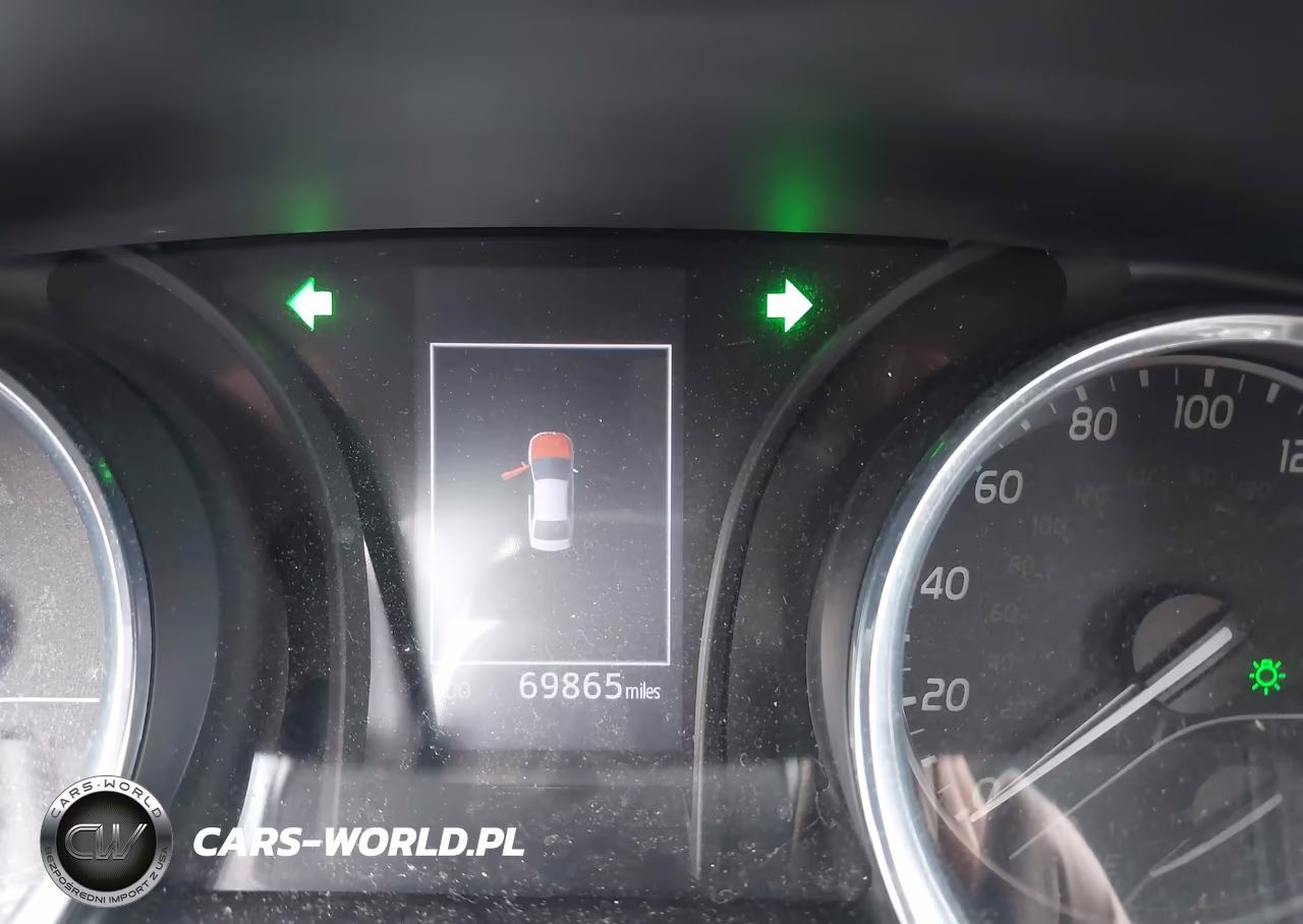 2020 Toyota Camry Se VIN:4T1G11AK9LU874129 - 14
