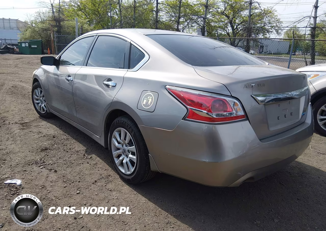 2014 Nissan Altima 2.5 S VIN:1N4AL3AP8EC114879 - 3