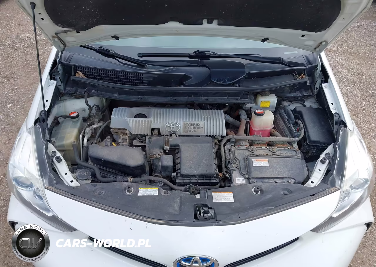2015 Toyota Prius V Two VIN:JTDZN3EU6FJ037661 - 10