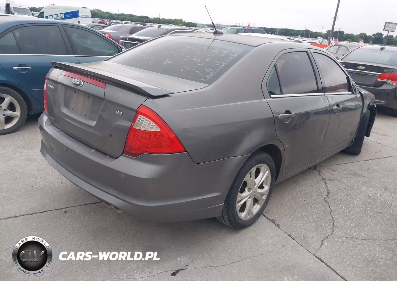 2012 Ford Fusion Se VIN:3FAHP0HA7CR198937 - 4