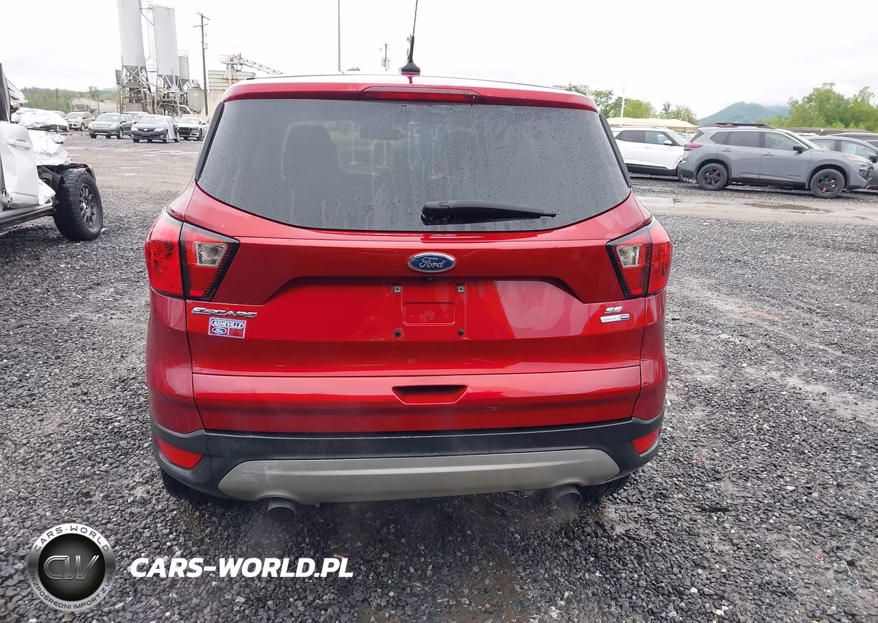2019 Ford Escape Se VIN:1FMCU9GD3KUC45378 - 16