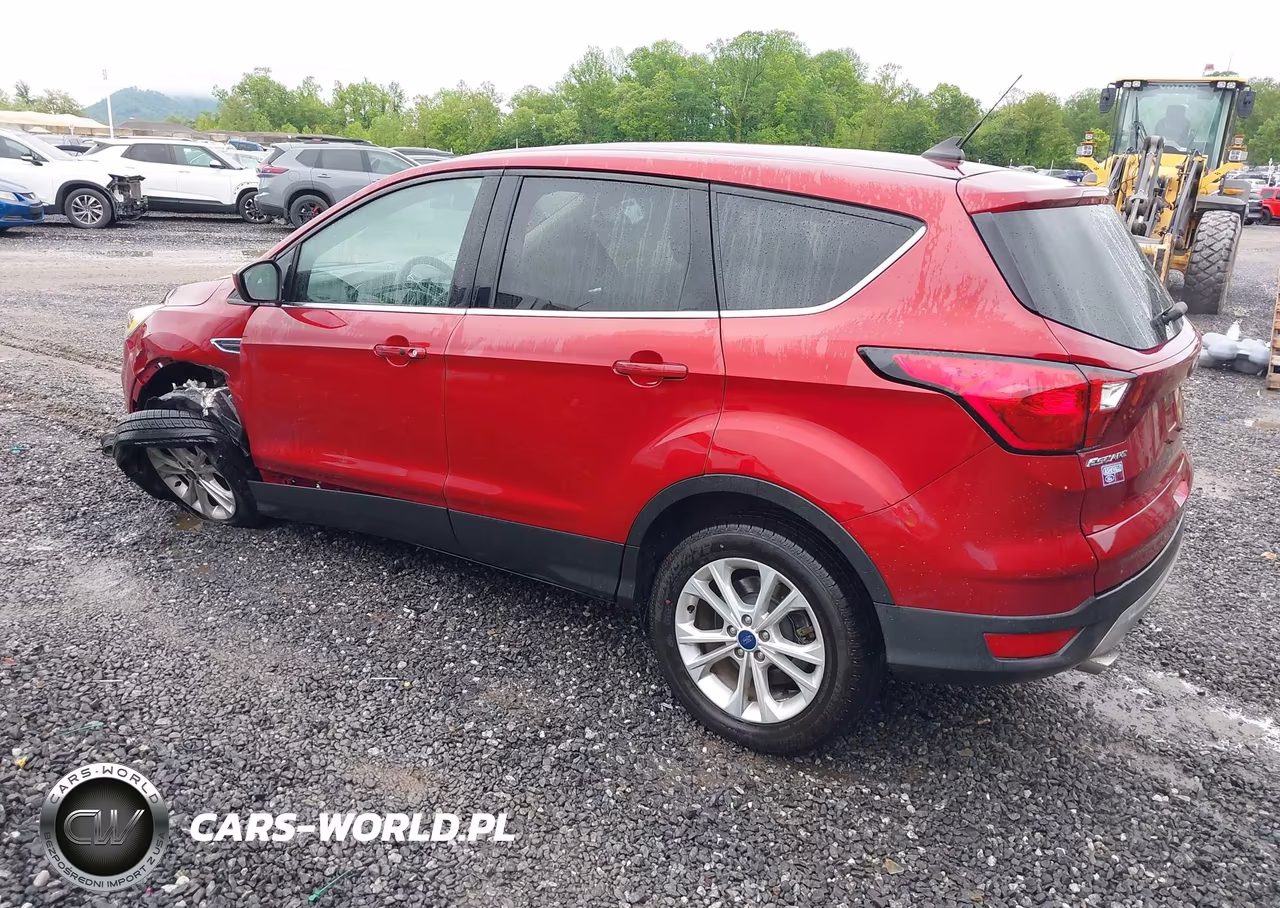 2019 Ford Escape Se VIN:1FMCU9GD3KUC45378 - 3