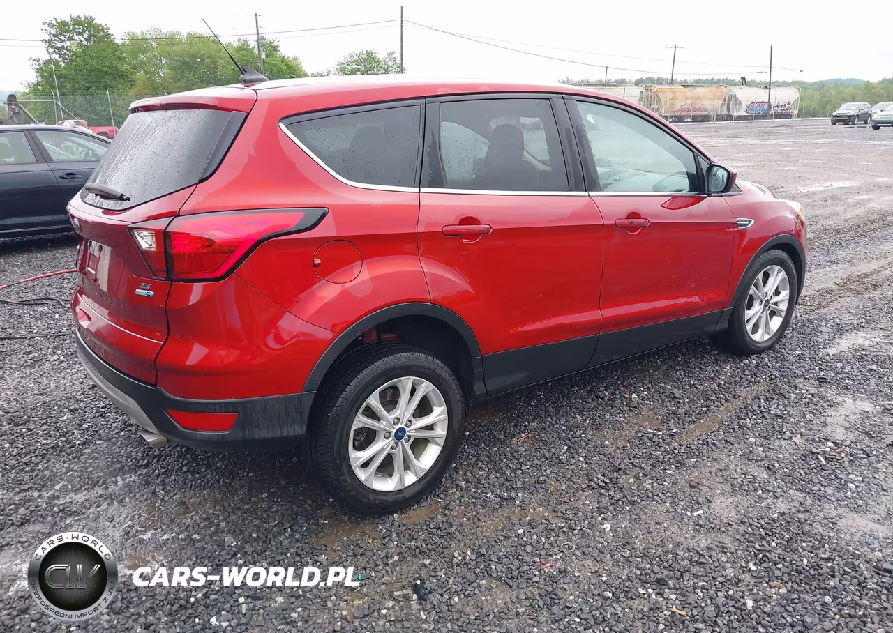2019 Ford Escape Se VIN:1FMCU9GD3KUC45378 - 4