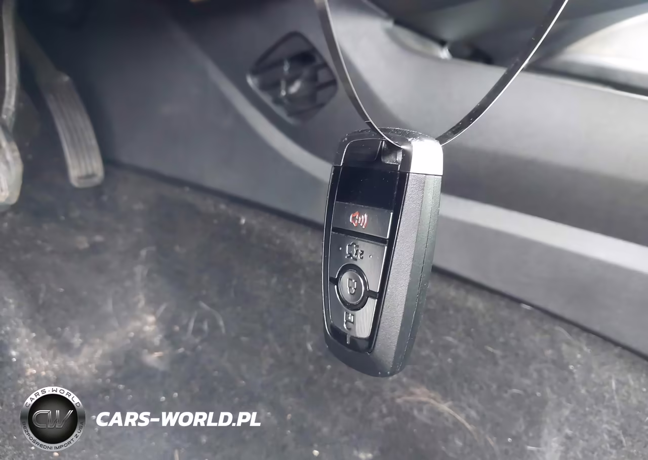 2019 Ford Fusion S VIN:3FA6P0G79KR276954 - 11