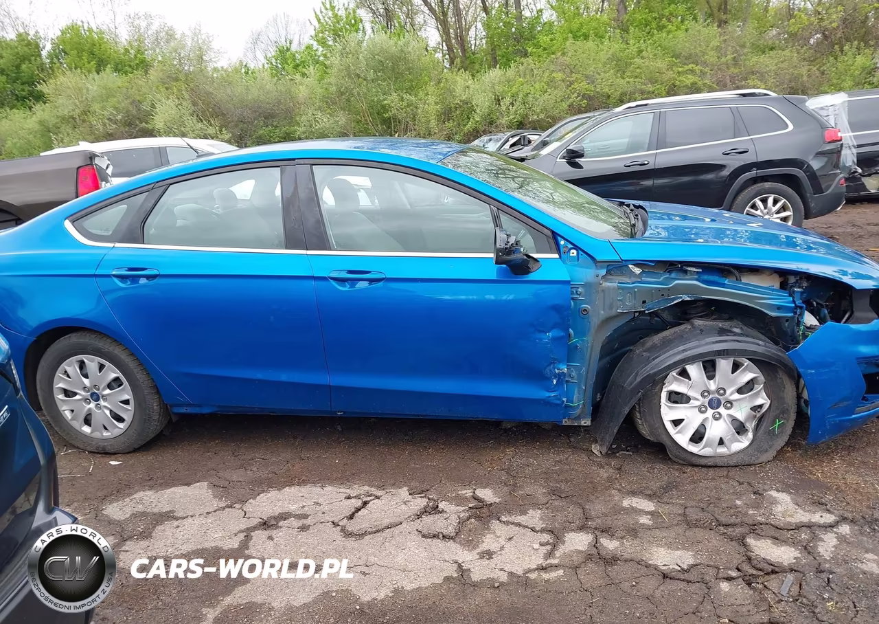 2019 Ford Fusion S VIN:3FA6P0G79KR276954 - 14