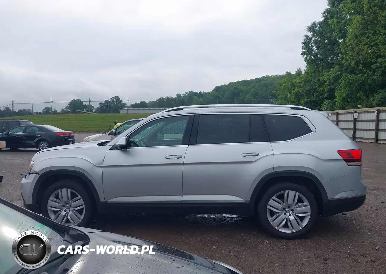 2018 Volkswagen Atlas 3.6L V6 Sel Premium VIN:1V2NR2CA0JC575516 - 14