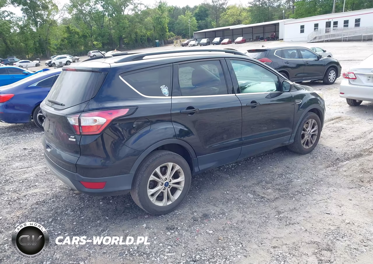 2017 Ford Escape Se VIN:1FMCU0GD5HUD05181 - 4