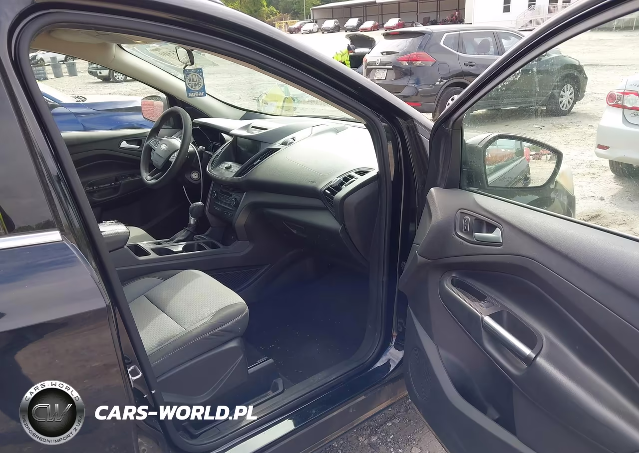 2017 Ford Escape Se VIN:1FMCU0GD5HUD05181 - 5