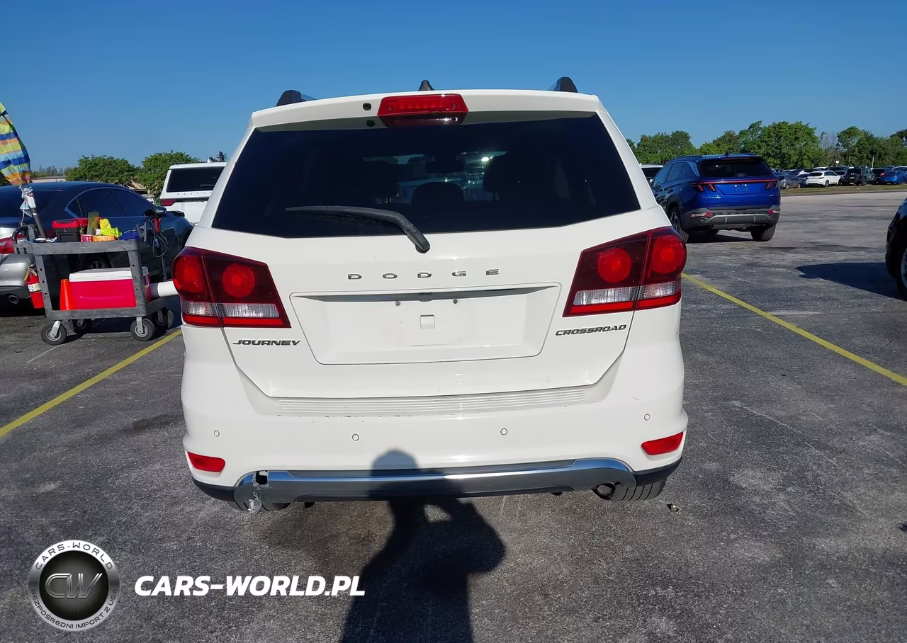 2020 Dodge Journey Crossroad VIN:3C4PDCGB7LT250595 - 16