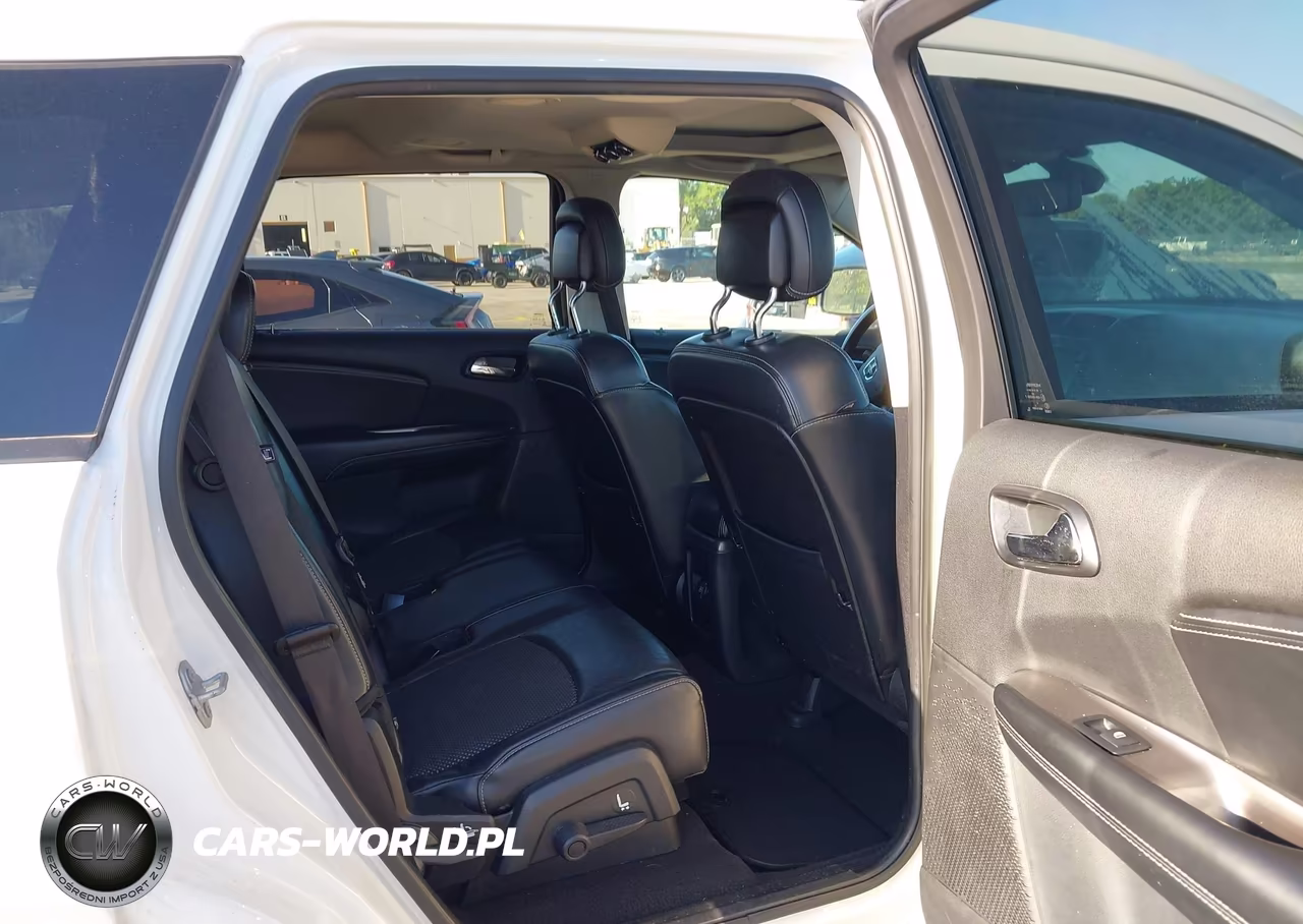 2020 Dodge Journey Crossroad VIN:3C4PDCGB7LT250595 - 8
