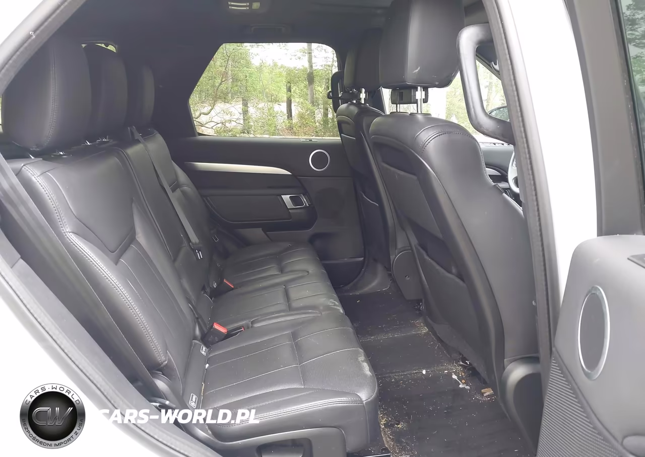 2020 Land Rover Discovery Landmark Edition VIN:SALRU2RV5L2420683 - 8
