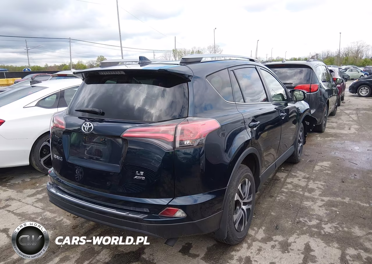 2017 Toyota Rav4 Le VIN:JTMBFREV5HJ161000 - 4