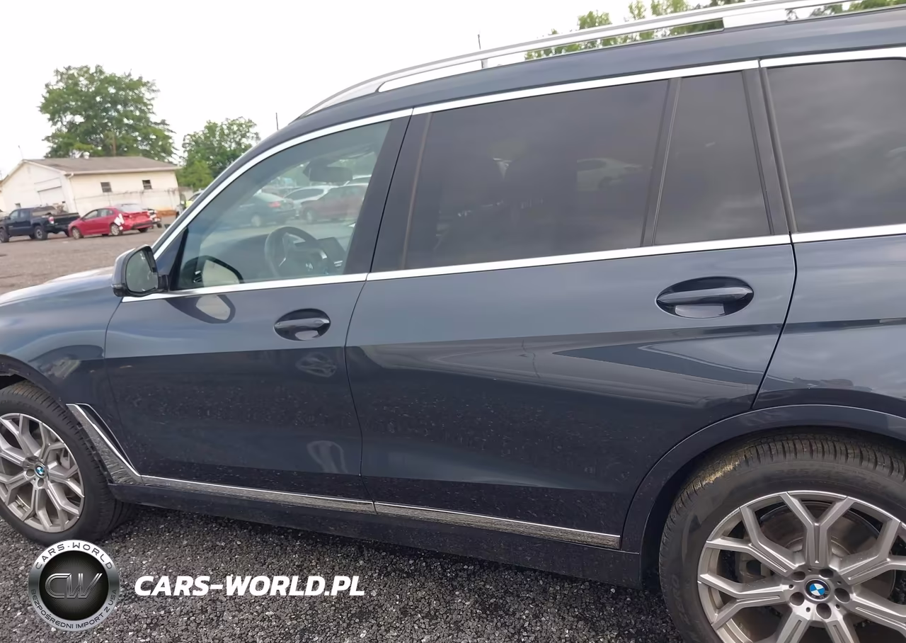 2022 BMW X7 xDrive40I VIN:5UXCW2C04N9N02692 - 14