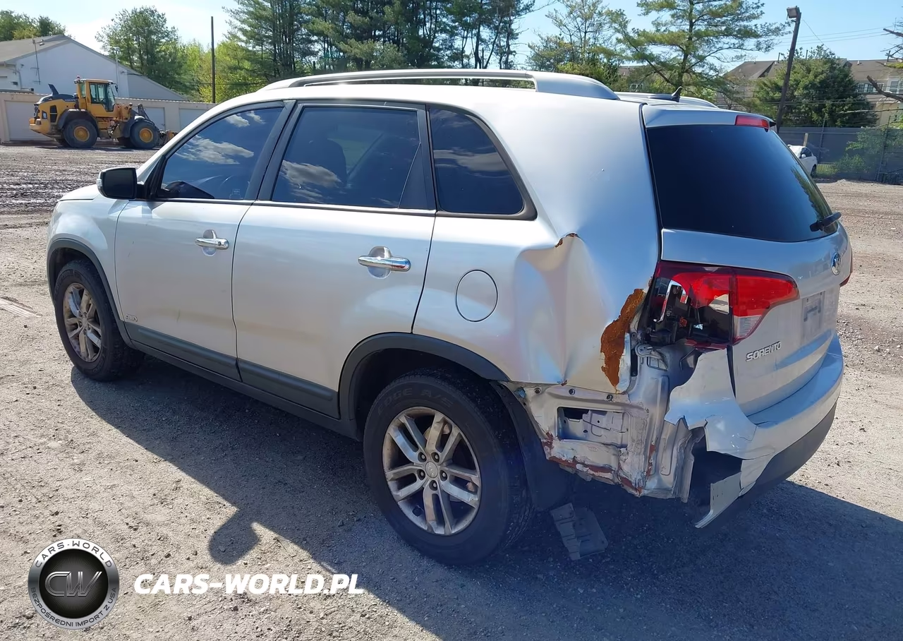 2015 Kia Sorento Lx V6 VIN:5XYKTDA7XFG606024 - 3