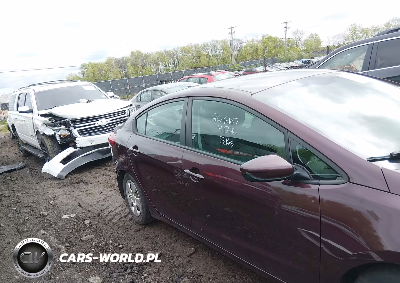 2017 Kia Forte Lx VIN:3KPFK4A72HE148757 - 12