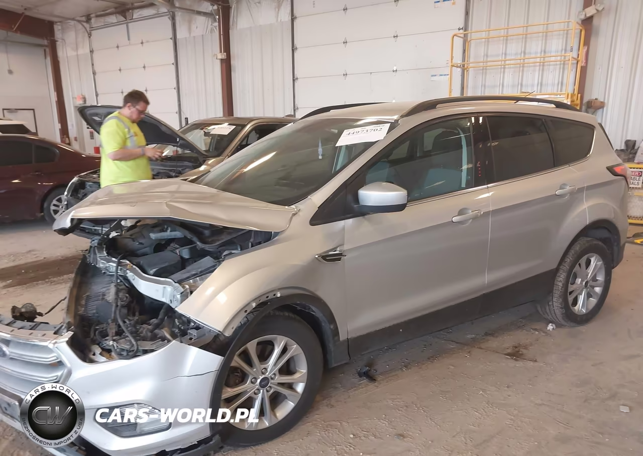 2017 Ford Escape Se VIN:1FMCU9G97HUD61946 - 2