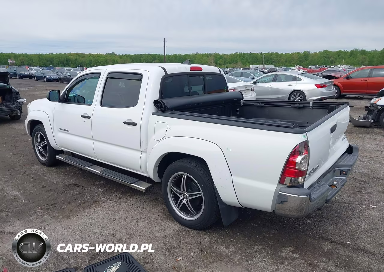 2014 Toyota Tacoma VIN:5TFJX4CN4EX046122 - 3