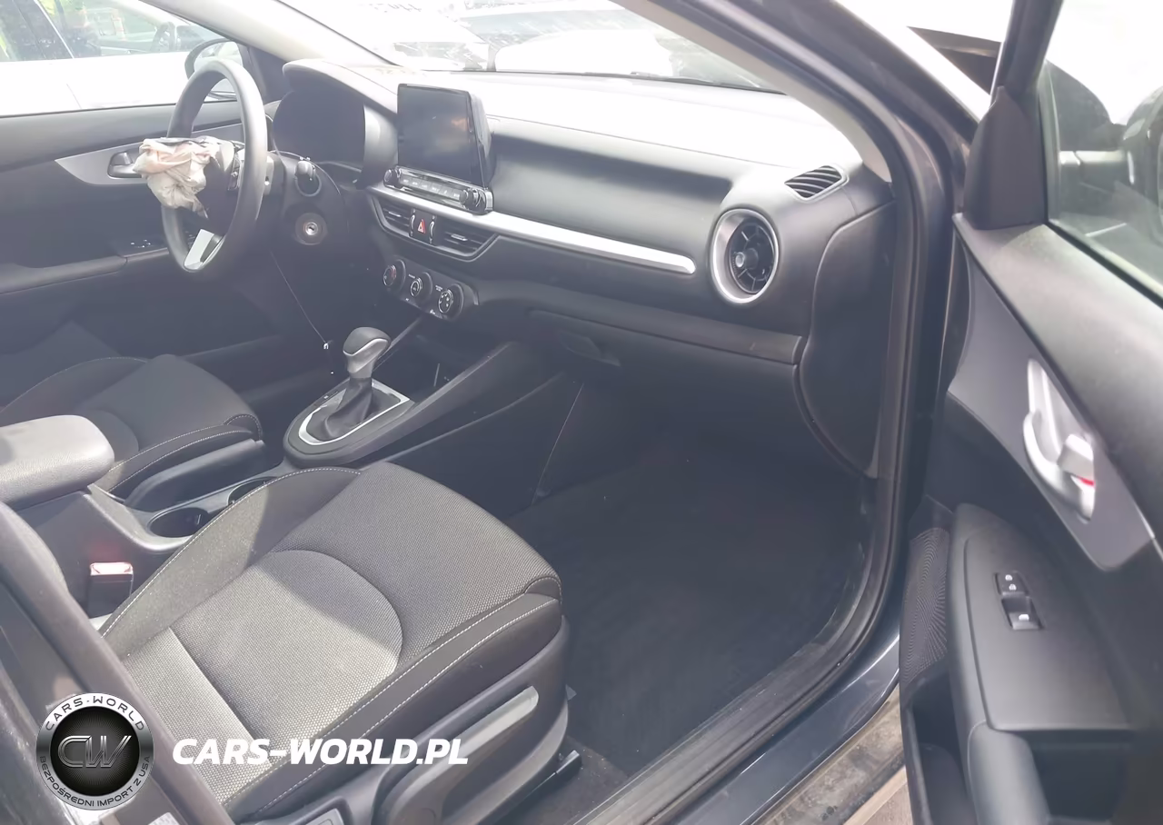 2024 Kia Forte Lxs VIN:3KPF24AD4RE742189 - 5