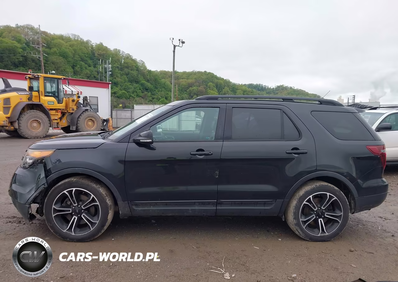 2015 Ford Explorer Sport VIN:1FM5K8GT0FGC36111 - 14