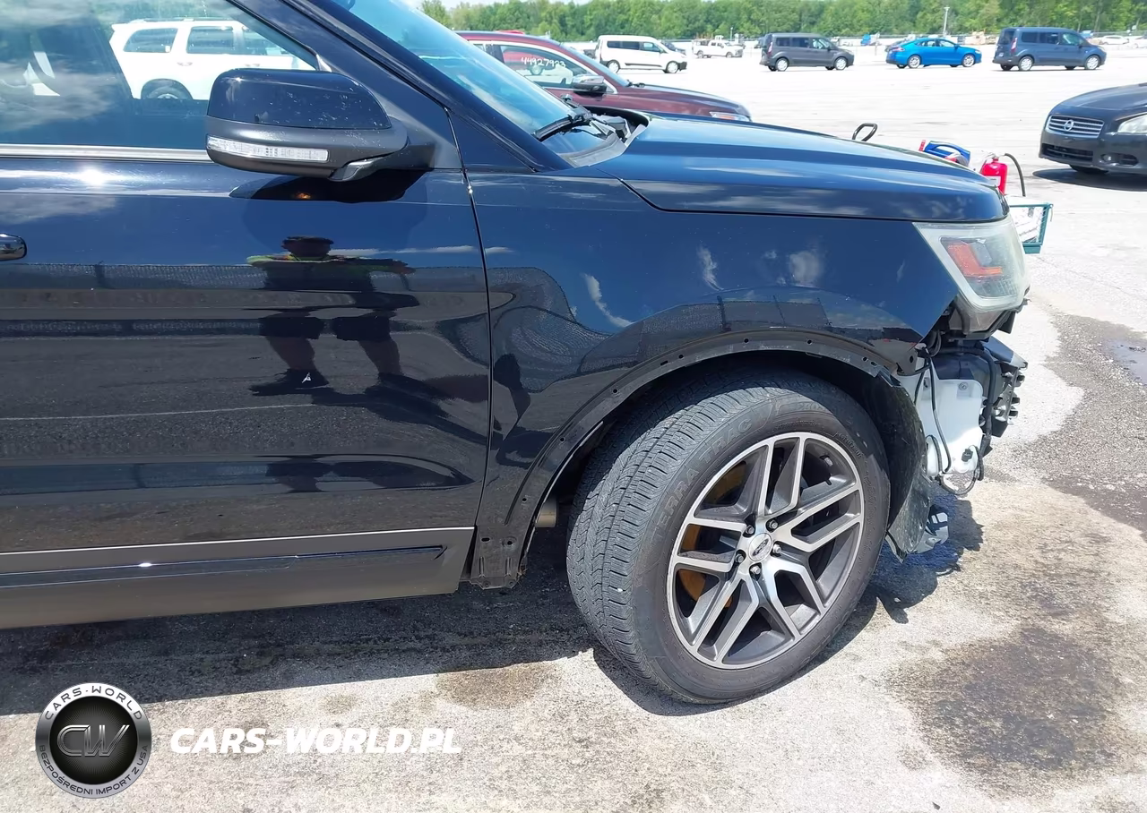 2016 Ford Explorer Sport VIN:1FM5K8GT1GGA60106 - 18