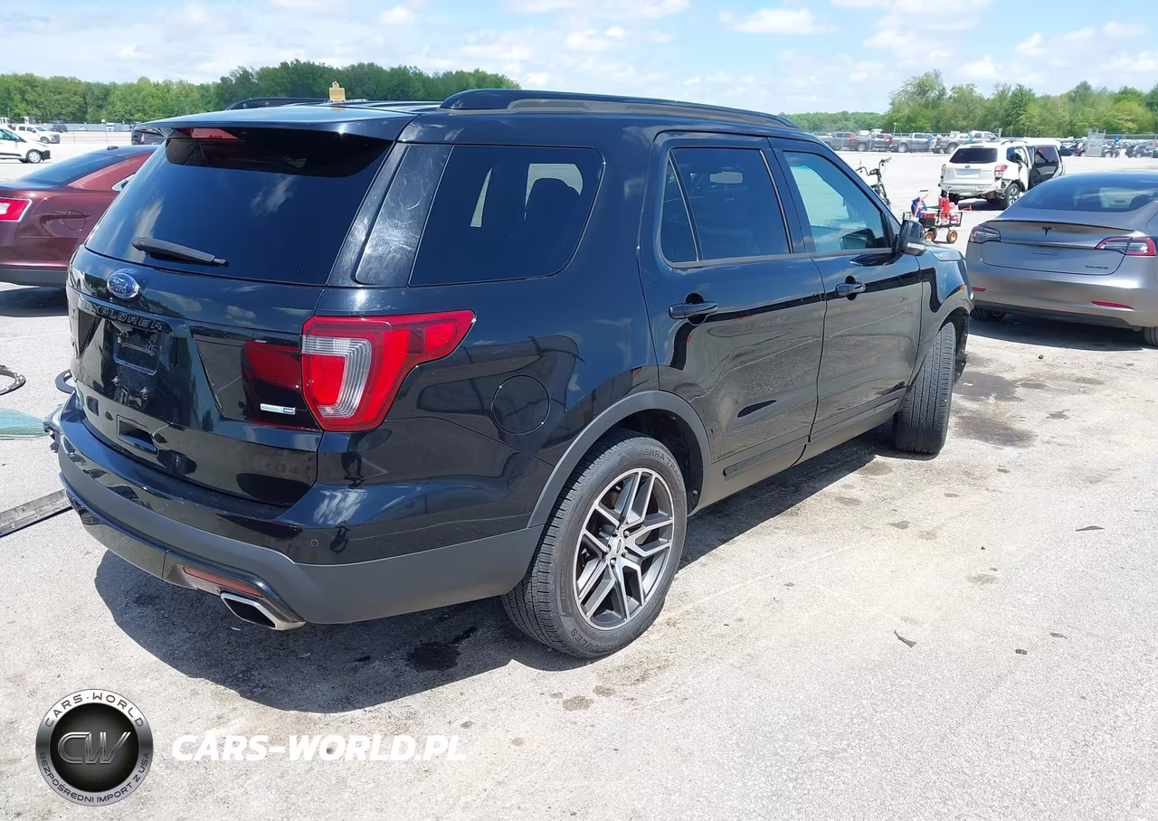 2016 Ford Explorer Sport VIN:1FM5K8GT1GGA60106 - 4