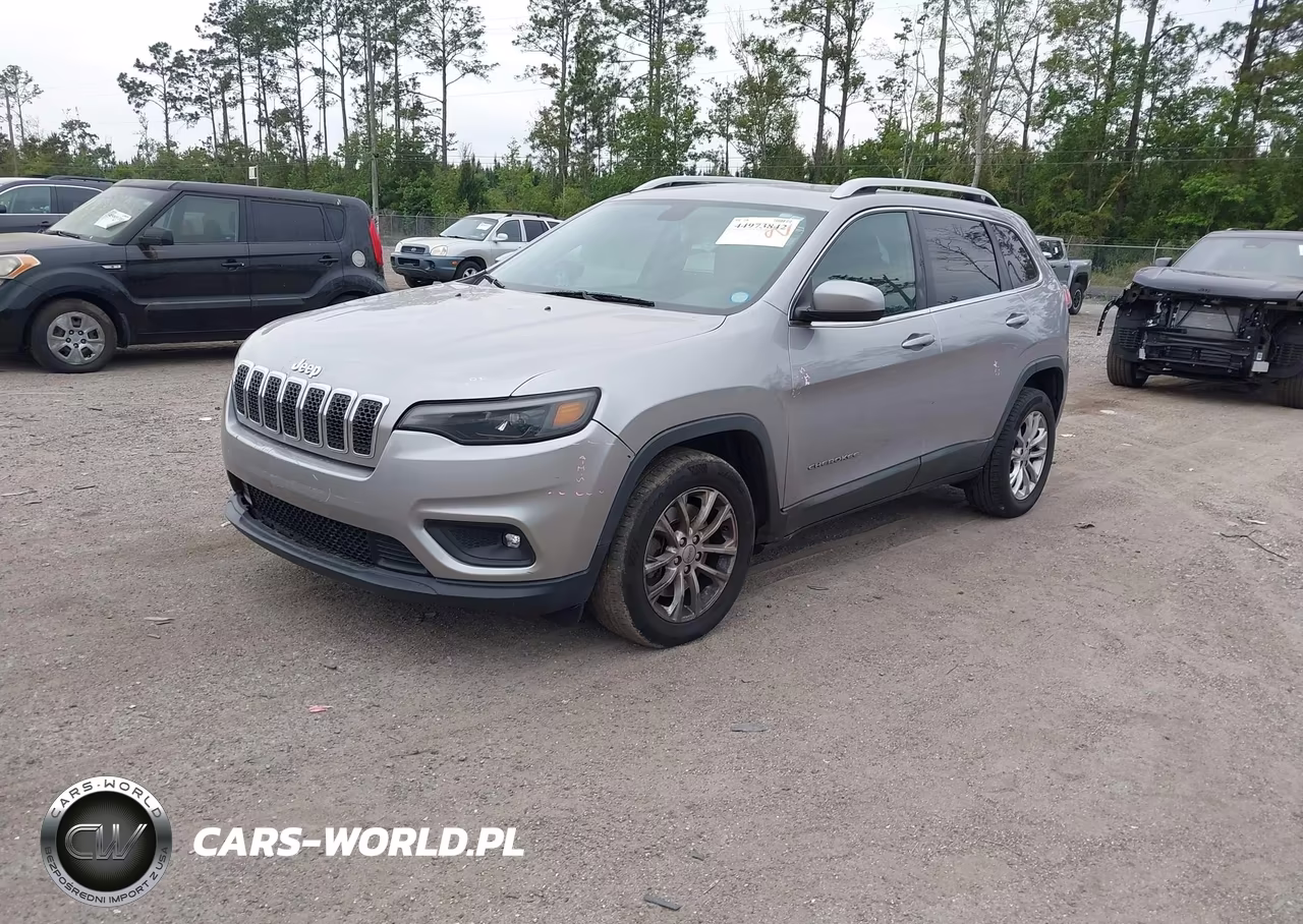 2019 Jeep Cherokee Latitude Fwd VIN:1C4PJLCB0KD297695 - 2